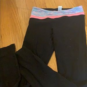 Black ivivva leggings